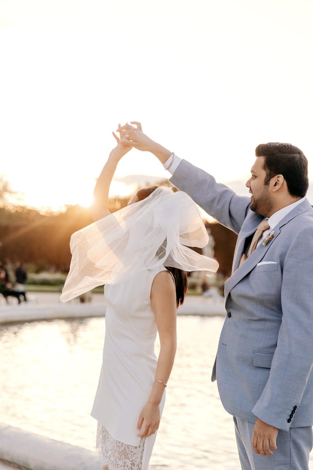 Natural couple photography Paris