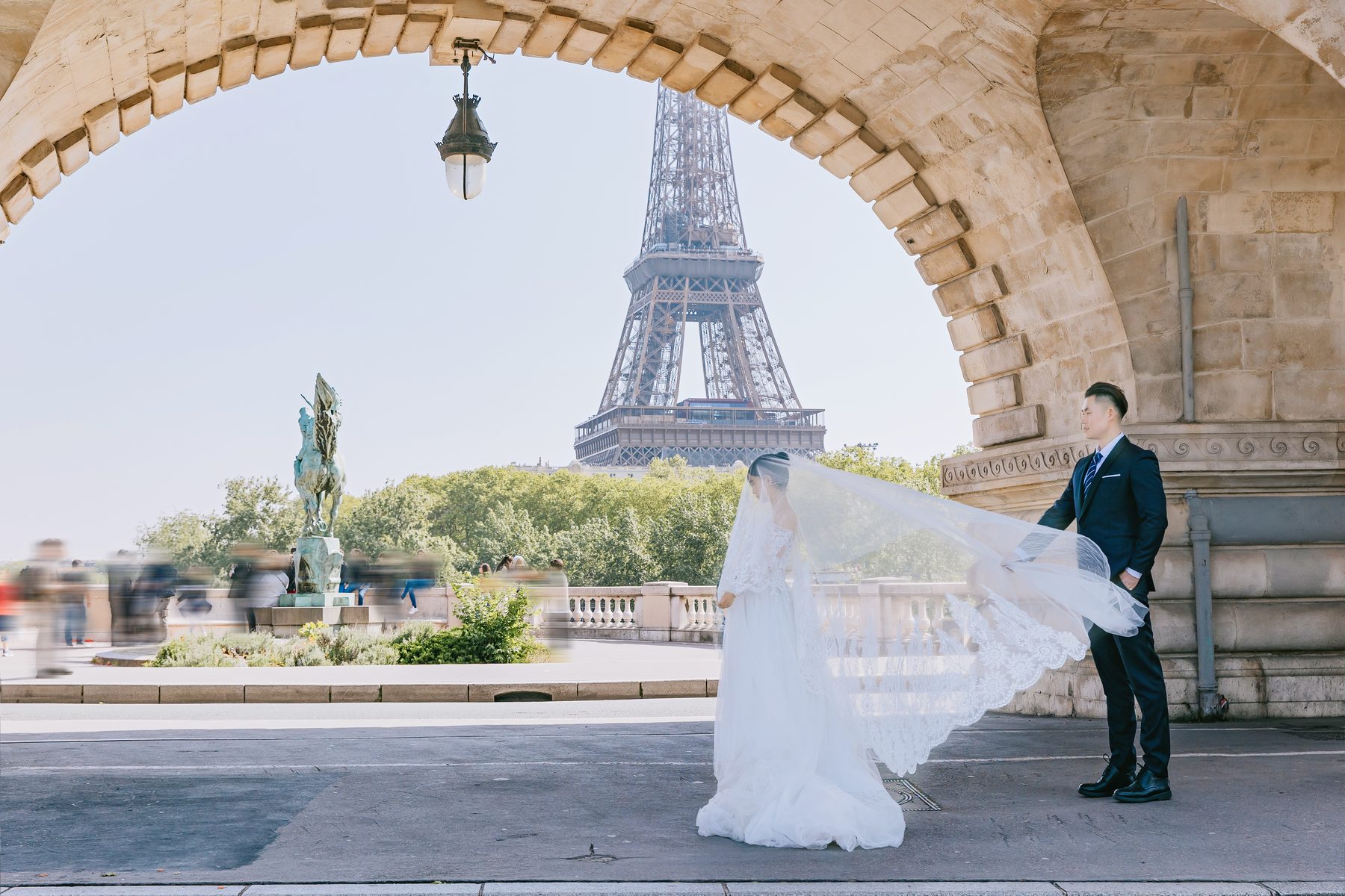 Paris anniversary photographer with Eiffel Tower view